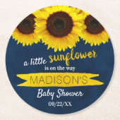 Er is een kleine zonnebloem onderweg. Baby shower Ronde Kartonnen Onderzetter (Voorkant)