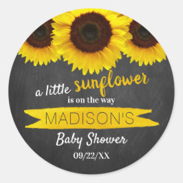 Er is een kleine zonnebloem onderweg. Baby shower Ronde Sticker