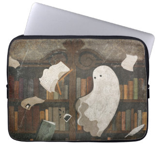 Er is een klopgeest in de bibliotheek laptop sleeve