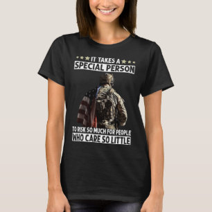 Er is een speciaal persoon voor nodig om zoveel ri t-shirt