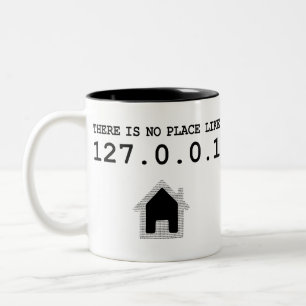Er is geen Plaats als Huis 127.0.0.1 Lokale IP van Tweekleurige Koffiemok