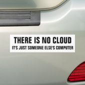 Er is geen wolk, het is gewoon iemands computer bumpersticker (Op auto)