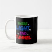 Er is licht aan het einde van de tunnel koffiemok (Links)