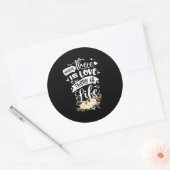 Er Is Liefde Er Is Leven Ronde Sticker (Envelop)