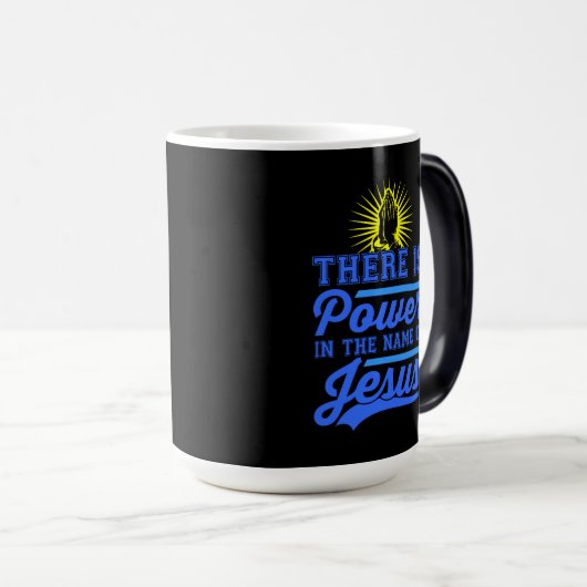 Er is macht in de naam Jezus Magische Mok (Voorkant rechts)