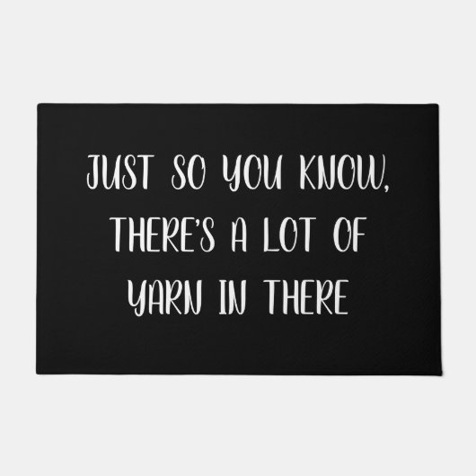 Er is veel Yarn Black White Knitter Funny Deurmat (Voorkant)