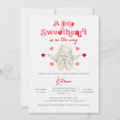 Er komt een klein schatje aan Baby Shower Kaart (Voorkant)