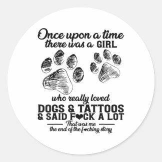 Er was een meisje dat echt van honden hield en van ronde sticker