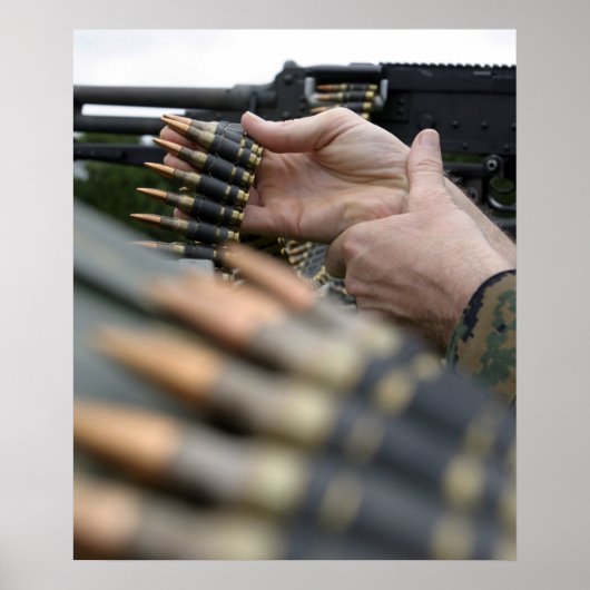 Er werden meer dan 3.000 rondes afgevuurd van M-24 Poster (Voorkant)