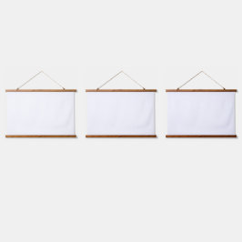 Er wordt een rode en oranje maasstructuur weergege hangend wandkleed