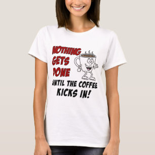 Er wordt niets gedaan met koffie-knuppels in t-shirt