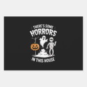 Er zijn enkele verschrikkingen in dit huis grappig inpakpapier vel (Voorkant)