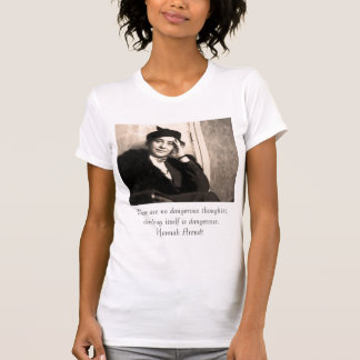 Er zijn geen gevaarlijke gedachten; thinki... t-shirt