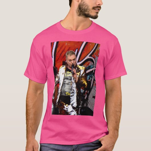 Erasure Andy Bell op het podium in Concert London  T-shirt (Voorkant)