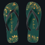 Ereleidster Smaragdgroen & Goud Loofwerk Teenslippers<br><div class="desc">Deze prachtige smaragdgroene en gouden folie bruidsmeis Sidd flipflops hebben een gouden folie patroon en moderne typografie op een tijdloze donkergroene achtergrond. Het is een prachtig geschenk voor je bruidsmeisjes. Bekijk de collectie op deze pagina om bijpassende artikelen te vinden. ♥Pas het aan met jouw informatie. ♥ Als je de...</div>