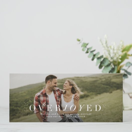 Erg blij om de datum verloving foto save the date (Staand voorkant)