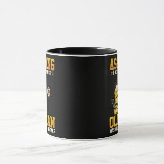 Erg oude Man als eerste Mok (Midden)