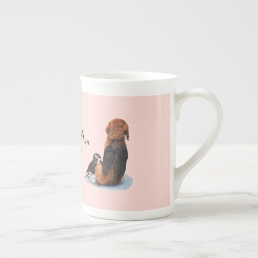 erg schattige puppy beagle met mam hond porselein kop (Rechts)