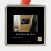 ergens anders metalen ornament (Voorkant)