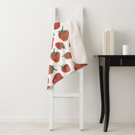 Eric Carle | Caterpillar en aardbeienpatroon Sherpa Deken (In situ)