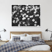 Erigeron Daisies Canvas Afdruk (Insitu (Slaapkamer))
