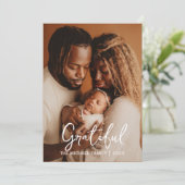 erkentelijk | Eenvoudig gelukkig thanksgiving Fami Feestdagenkaart (Staand voorkant)