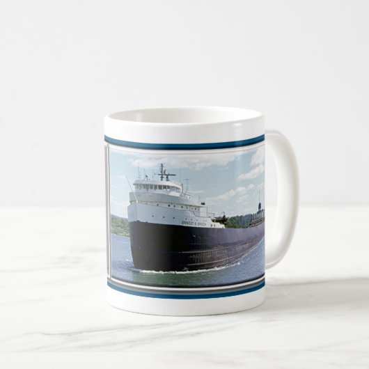 Ernest R. Breech mok (Voorkant rechts)