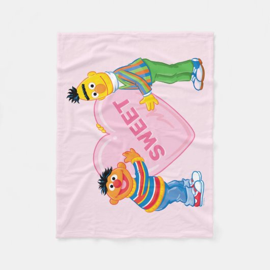 Ernie & Bert Big Valentijns Heart Fleece Deken (Voorkant)