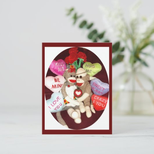 Ernie de Sock Monkey Hearts Valentijn Briefkaart (Staand voorkant)