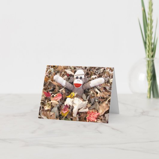 Ernie de Sock Monkey stapel bladeren Note Kaart (Voorkant)