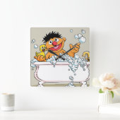 Ernie in Bathtub Vierkante Klok (Huis)