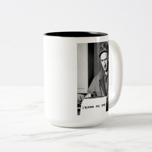 Ernie Pyle aan het werk! Mok (Voorkant rechts)