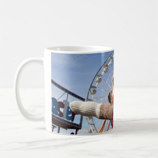 Ernie the Sock Monkey Ferris Wheel Mok (Links)