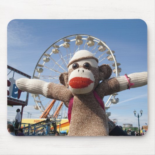 Ernie the Sock Monkey Ferris Wheel Mousepad Muismat (Voorkant)