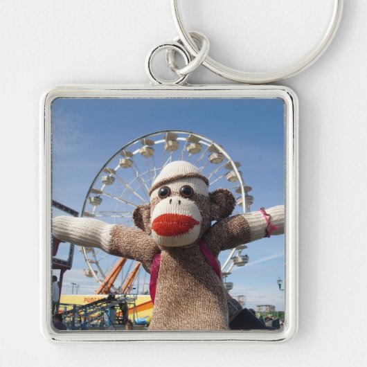 Ernie the Sock Monkey Ferris Wheel Sleutelhanger (Voorkant)