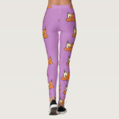 Ernstige katten op paars leggings (Achterkant)