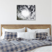 Ernstige Tropische Cyclone Hamish Canvas Afdruk (Insitu (Slaapkamer))