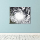 Ernstige Tropische Cyclone Hamish Canvas Afdruk (Insitu (Houten vloer))