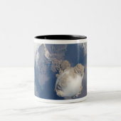 Eruptie van de Sarychev-vulkaan 2 Tweekleurige Koffiemok (Center)