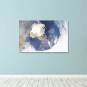Eruptie van de Sarychev-vulkaan Canvas Afdruk (Insitu (Houten vloer))