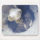 Eruptie van de Sarychev-vulkaan Muismat (Voorkant)