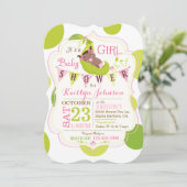Erwten in een uitnodiging voor een Baby shower met (Staand voorkant)