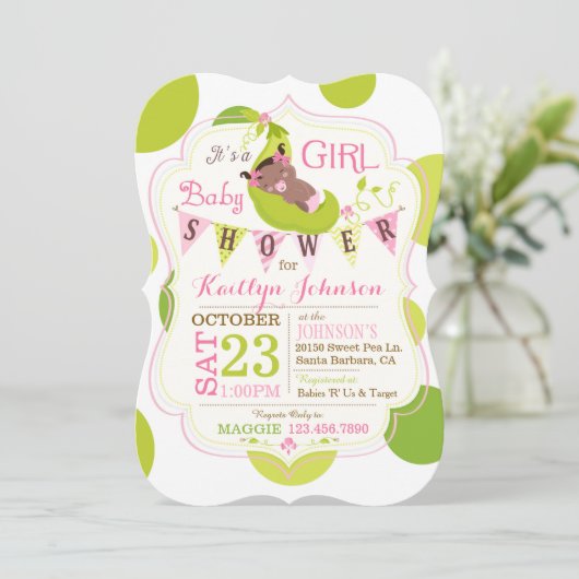 Erwten in een uitnodiging voor een Baby shower met (Staand voorkant)