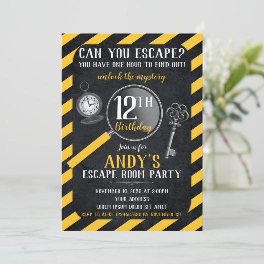 Escape Room Birthday Uitnodiging (Staand voorkant)