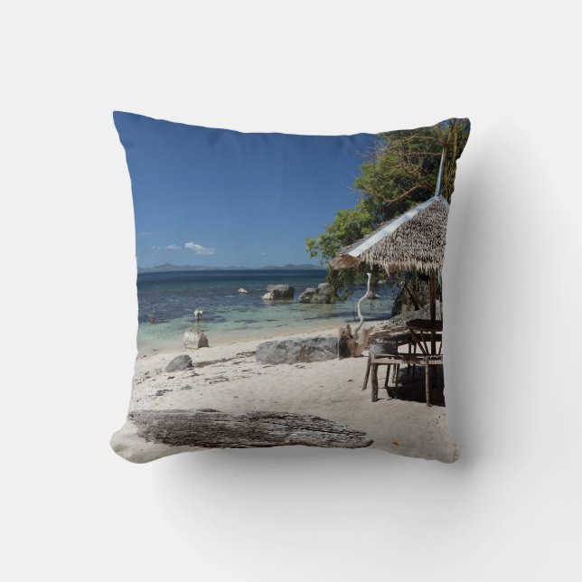 Escape to the white sands of Palawan Kussen (Voorkant)