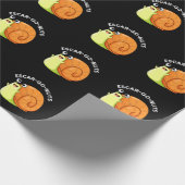 Escar-go Nuts Funny Escargot Snail Pun Dark BG Cadeaupapier (Hoek)