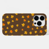 Esdoornbladeren op bruine achtergrond Case-Mate iPhone case (Achterkant (horizontaal))