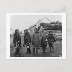 Eskimo Berry Pickers in Nome, Alaska Foto Briefkaart