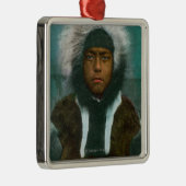 Eskimo Boy genaamd "Menadelook" Metalen Ornament (Rechts)