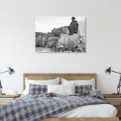 Eskimo Fur Dealer in Nome, Alaska-foto Canvas Afdruk (Insitu (Slaapkamer))